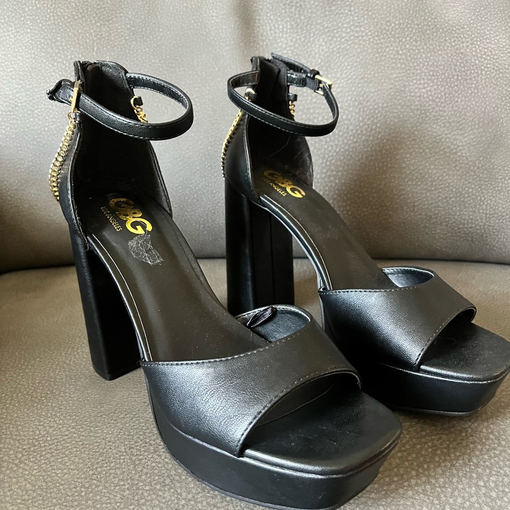 GBG platform heels. Size 8.5 minimal wear